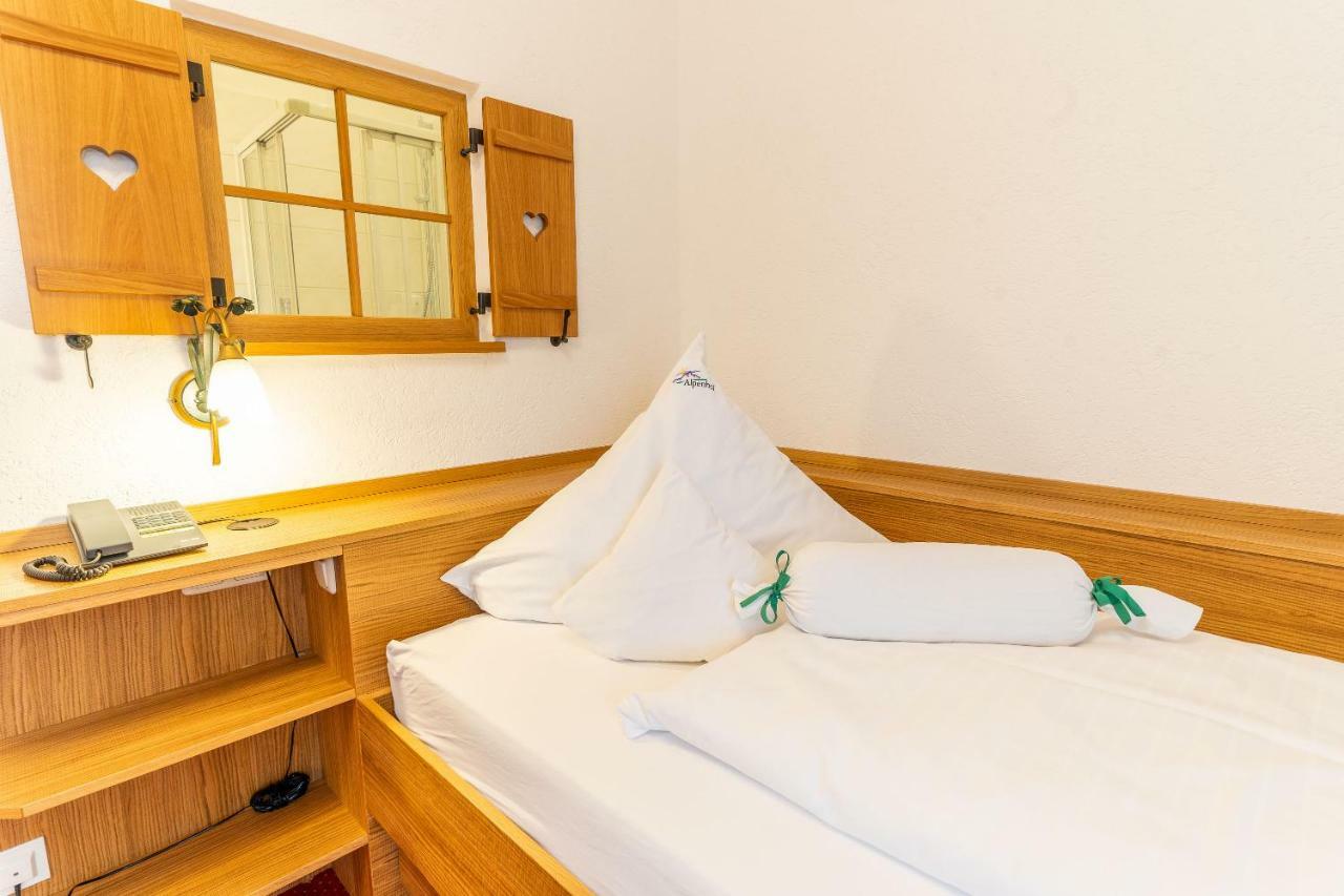 Hotel Alpenhof Bad Wörishofen Екстериор снимка