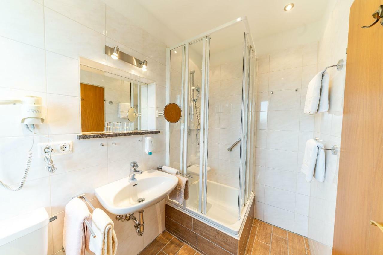 Hotel Alpenhof Bad Wörishofen Екстериор снимка