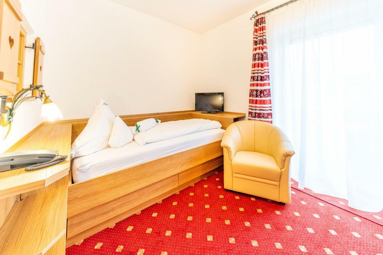 Hotel Alpenhof Bad Wörishofen Екстериор снимка